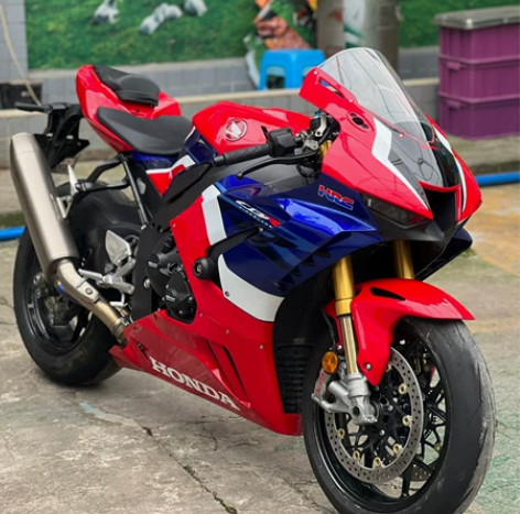 22年本田CBR1000RRR-SP版 车...