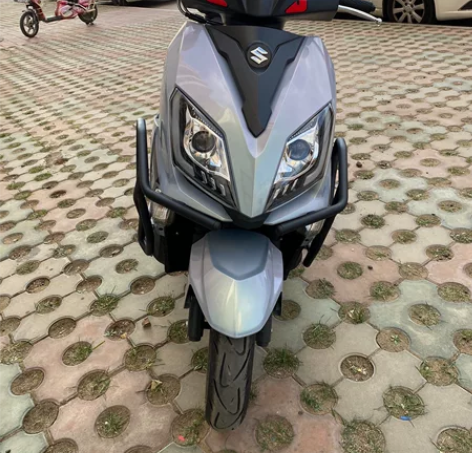 23年5月上牌嘎嘎新的铃木UY125摩托，...