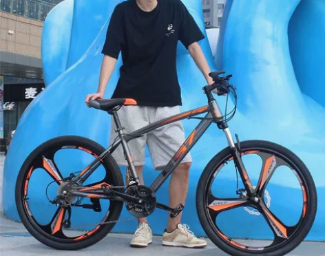 车店不开了，剩下的一批全新山地车高档自行车...