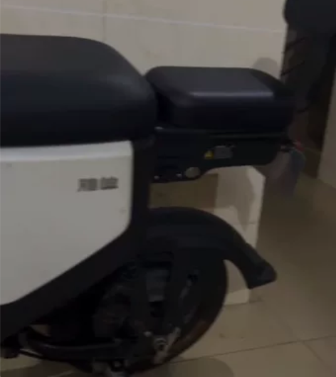 #电动车二手雅迪，48.25A锂电，可取出...