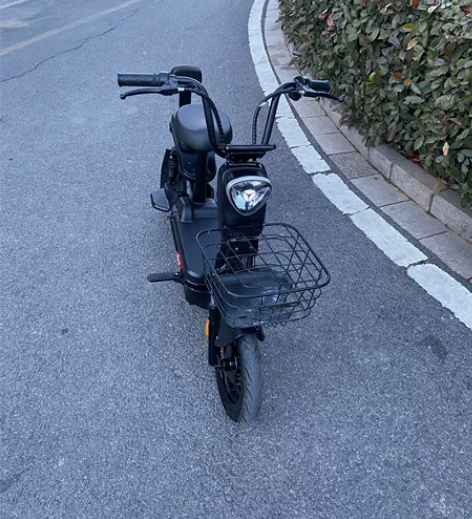 矿大南湖出一俩雅迪乐骑plus小电动，车子...