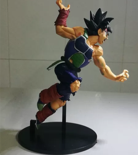 七龙珠超级赛亚人手办摆件 感兴趣的话点“我...