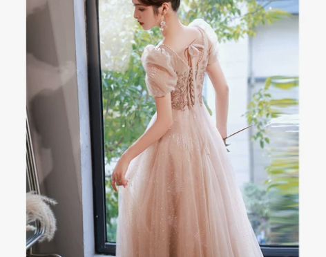 高端晚礼服裙女轻奢小众高级感宴会香槟色年会...