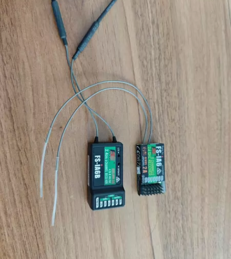 出富斯IA6和IA6B接收机，打包出，出色...