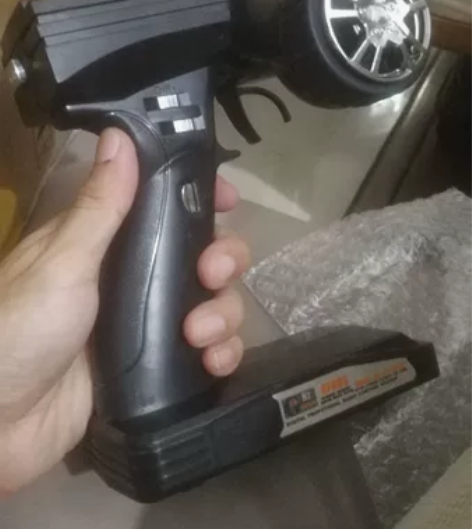 富斯 FS-GT3B 三通道 2.4G遥控...