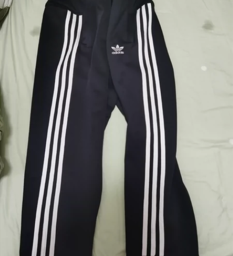 ad三条杠宽松直筒休闲裤九分裤 穿一洗一,...