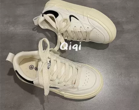 七七主人家小白鞋女2023新款鞋子女厚底休...