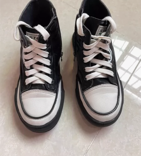 女童休闲鞋，尺码34，黑白鞋炫酷耐脏耐磨，...