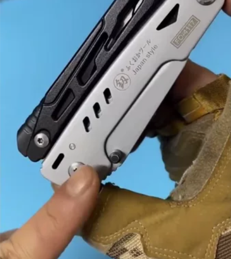 #春日出游必备 撤店处理，日本品牌多功能钳...