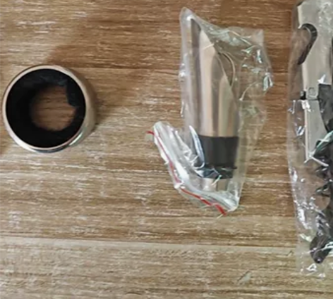 红酒开瓶器四件套 库存货9.9元包邮 目前...