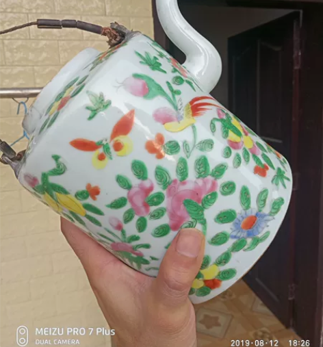 清代民初粉彩茶壶彩绘包浆一流，高17，底直...