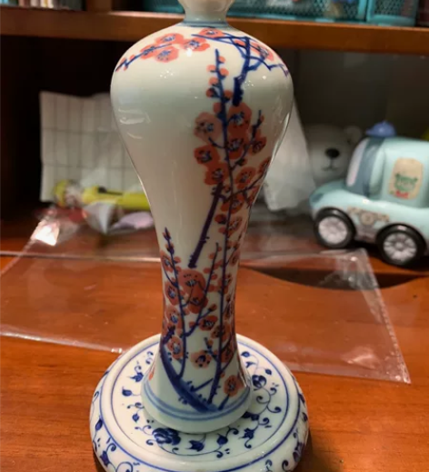 景德镇手绘仿古陶瓷小花瓶，图案及釉色特别好...