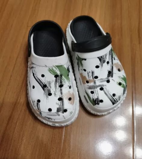男童沙滩鞋 没怎么穿就小了，9成新，33码...