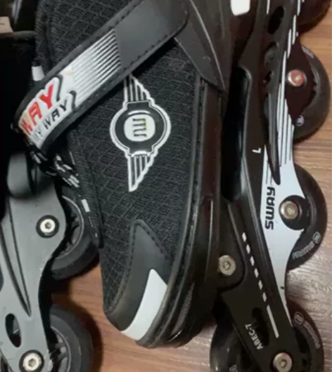 9 5新溜冰鞋36-39码，有意向请联系！...