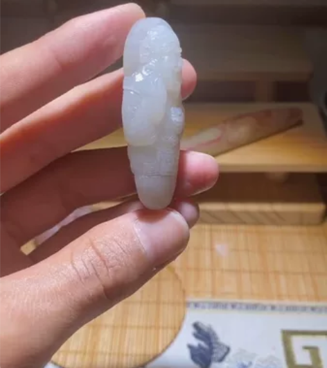 和田玉白玉一级白手工雕刻财神爷 50x22...