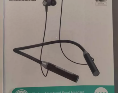 全新未开封蓝牙运动耳机，一共两个，每个15...