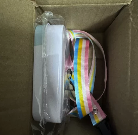 富士官网京东店铺买的相纸送的收纳盒和相机肩...