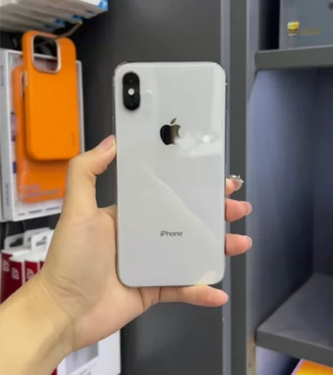 iPhone X  256G 成色95左右...