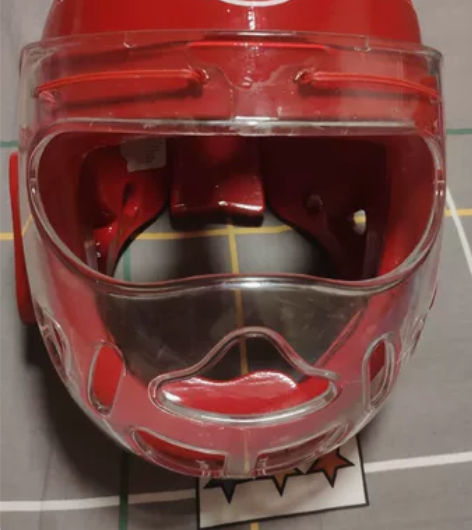 空手道头盔，用了没几次，便宜出，小于5岁宝...