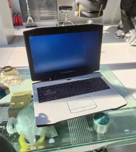 雷神911MT黑武士二手笔记本电脑吃鸡设计...