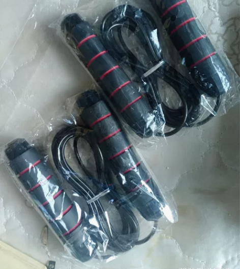 俩跳绳13元包邮，圆通快递发 感兴趣的话点...