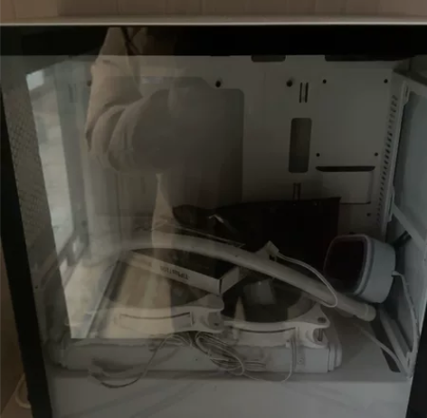 白色爱国者m2机箱，爱国者240水冷，25...