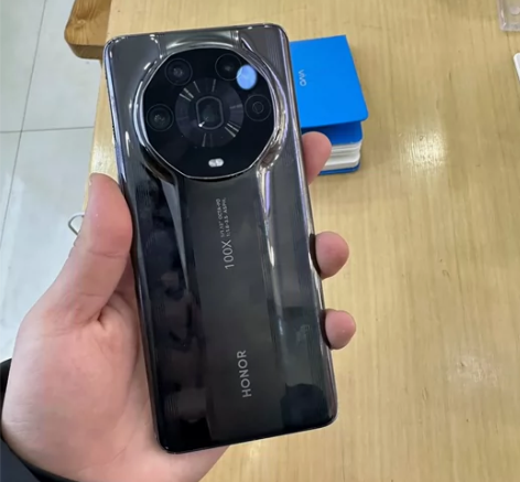 ?华为荣耀magic4至臻版，陶瓷黑，12...