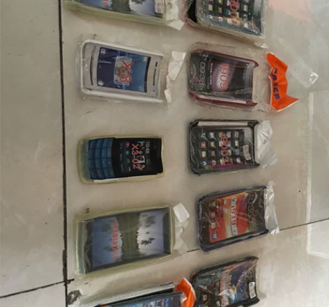 诺基亚 HTC 摩托罗拉 苹果4 手机壳 ...