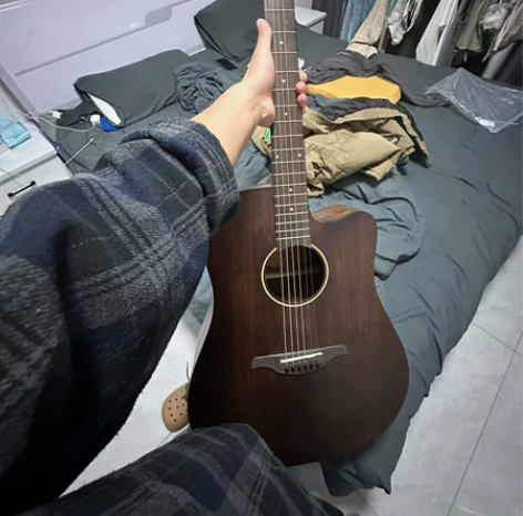 出吉他 雷克斯 附背包 教材 同城出 感兴...