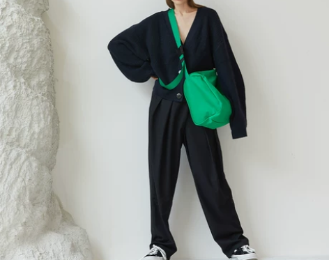 VAOPER喂牌新款绿色斜挎包男大容量健身...