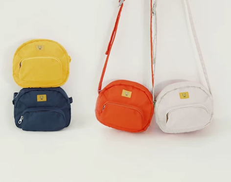 【告白价】云朵工厂小黄脸圆角斜挎包 新款可...