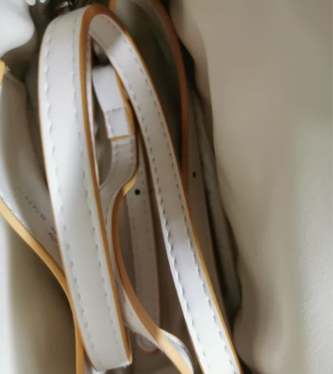 As画家包小号，白色，用过一次 50出 感...