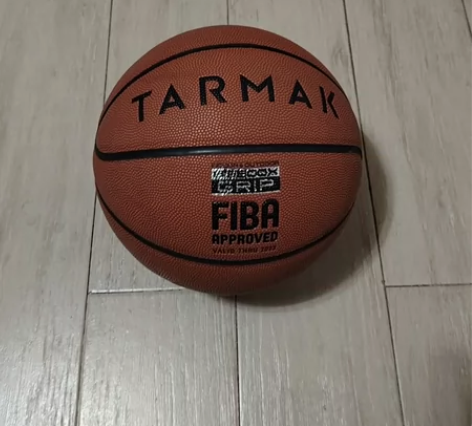 迪卡侬手感之王7号篮球室内外篮球，没怎么打...