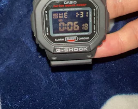 卡西欧小方块dw5600 包装盒子吊牌还在...