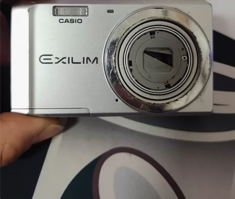 卡西欧zs5 开机镜头报错屏幕如图其他功能...