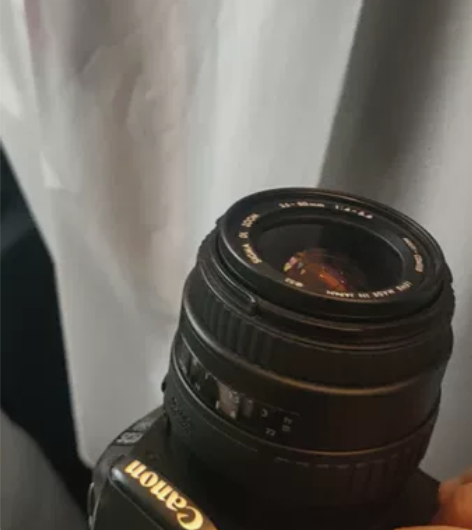 出佳能550d+适马镜头 如图和视频 已自...