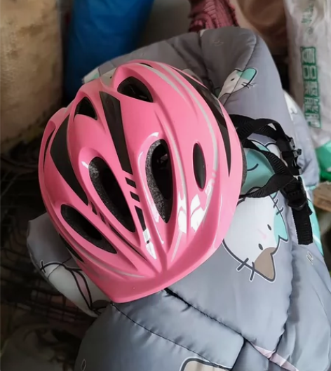 儿童运动头盔轮滑溜冰鞋护具滑板平衡滑步自行...