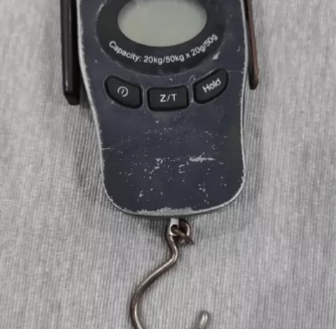 顺丰快递电子称。不包邮 感兴趣的话点“我想...