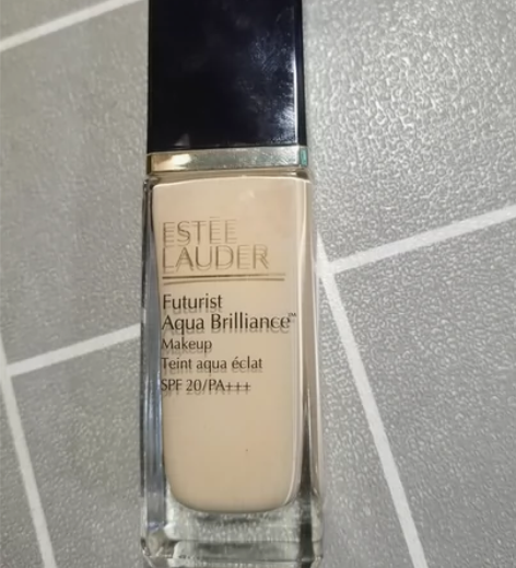 雅诗兰黛沁水粉底液 因本人不喜欢用粉底液 ...