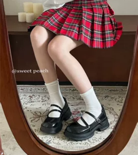 甜桃星球玛丽珍厚底小皮鞋女2023秋季新款...