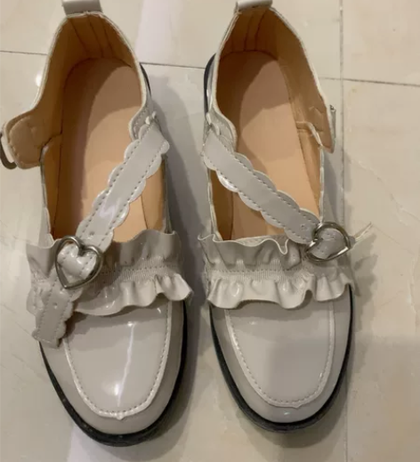 7成新皮鞋娃娃鞋lo鞋 37码轻微穿着痕迹...