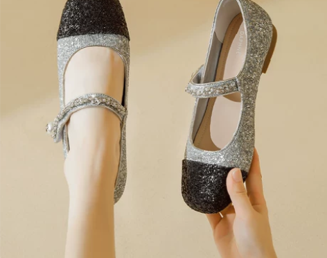 达芙妮法式玛丽珍女鞋2024春季新款银色粗...