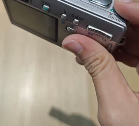 卖复古相机宾得is5 原价325买的 租给...