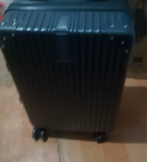 拉杆箱，新的，旅游出差必备。。谁要联系我 ...