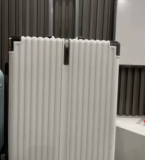 26寸行李箱 感兴趣的话点“我想要”和我私...