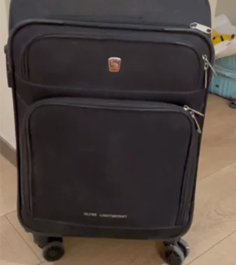 爱华仕飞机轮拉杆箱6098前开口登机行李箱...