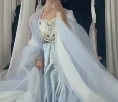 汉服可换！！！ 闺梦令不见月血亏出！！！ ...