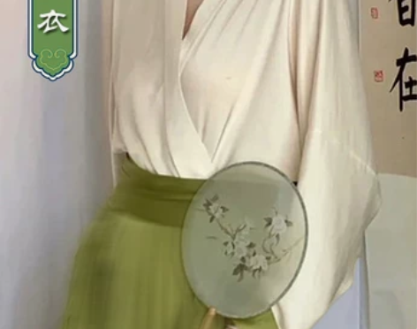 ?改良衬衫配马面裙套装女日常通勤绿色国风上...