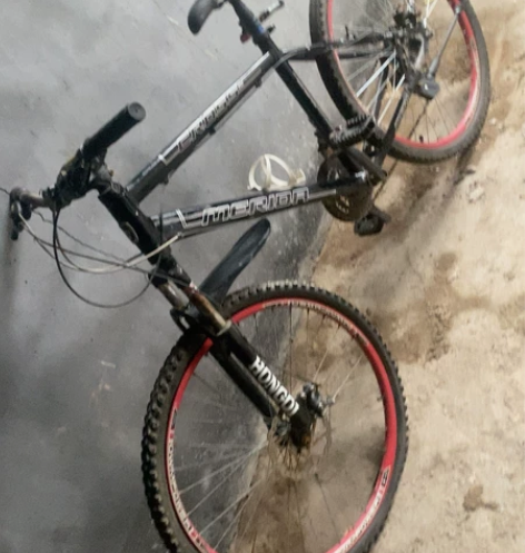 美利达自行车闲置美利达山地自行车全铝车架需...