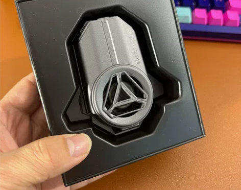 博主闲置 红魔涡轮散热背夹 吃鸡神器 手机...